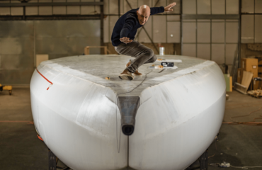 Lever de rideau sur l'Imoca L'Occitane en Provence ©Pierre Bouras